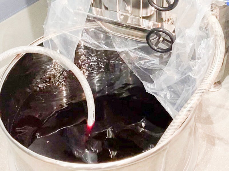 博多ワイン醸造所で初の果汁絞り！のサブ画像1