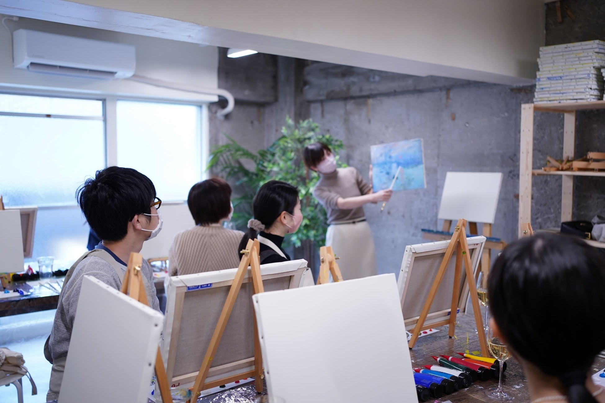 ワインを片手に名画を描く120分のアートワークショップ「artwine.tokyo」が、大阪心斎橋パルコ内にて、2022年12月9日から11日まで特設イベントを再訪開催のサブ画像2