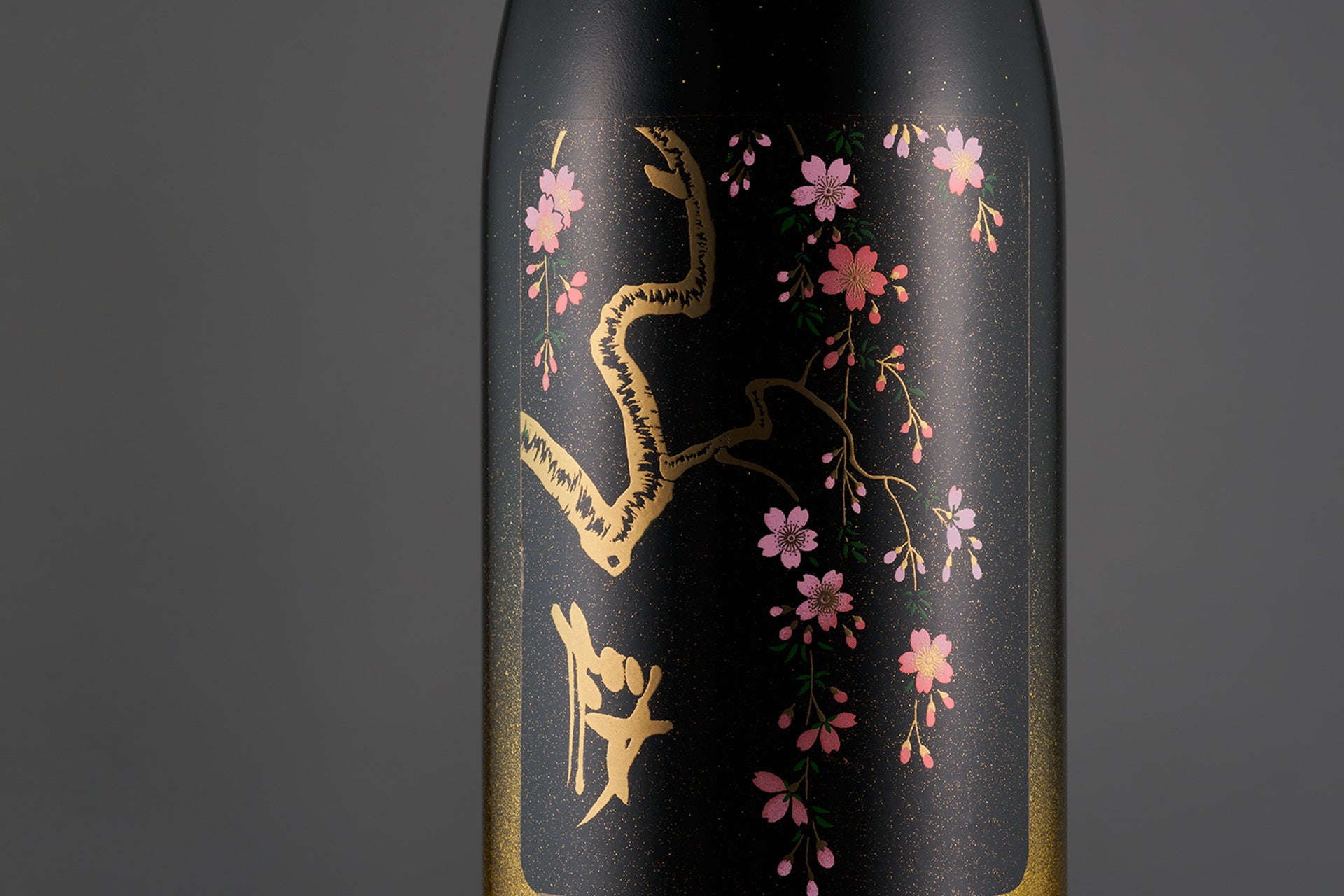 数百本から作れる！オリジナル酒瓶彩色サービス『色霧（いろぎり）』FOODEX JAPAN 2023に出展！のサブ画像3