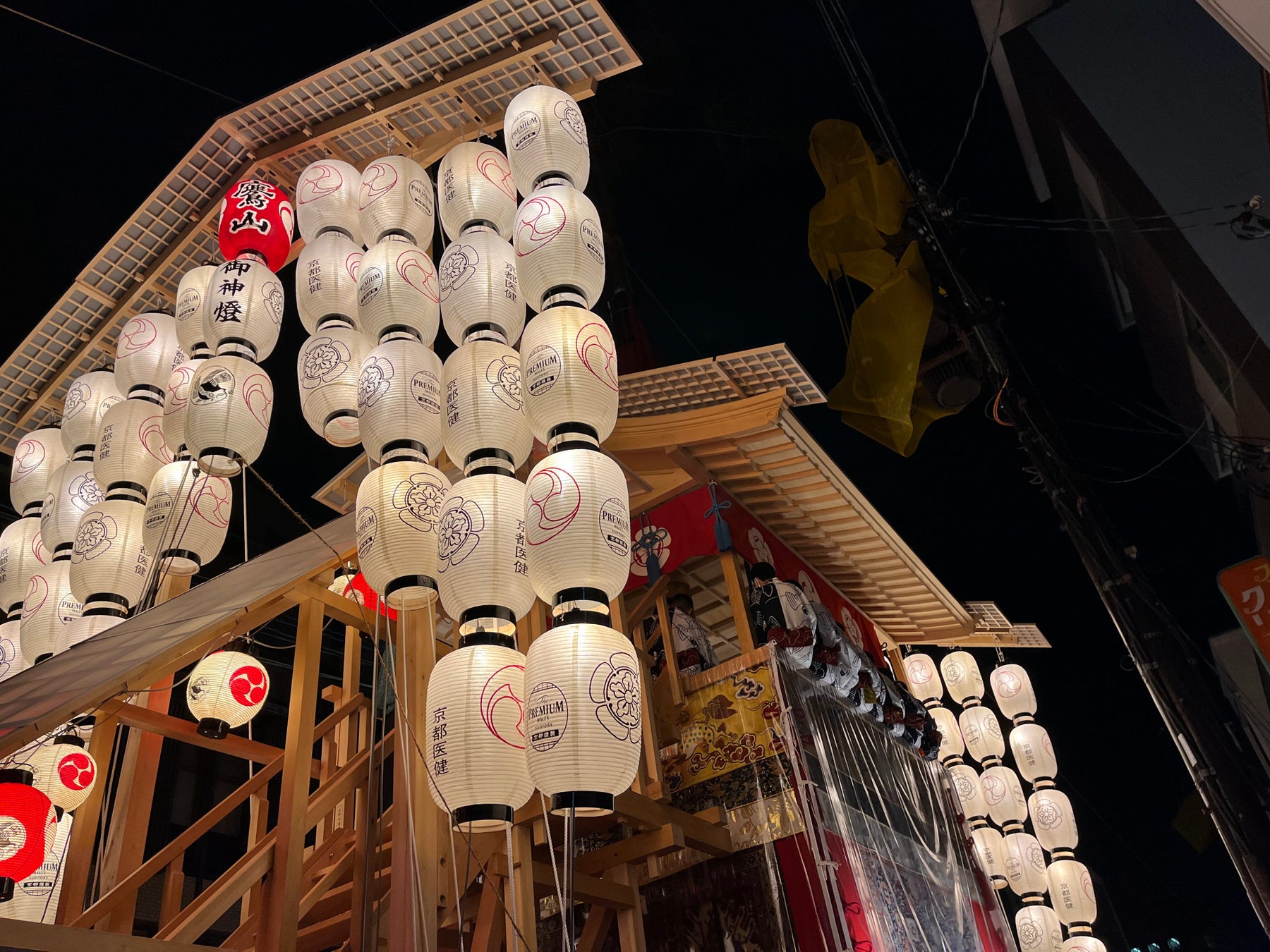 【京都・三条通】祇園祭はなみなみワインをワンコインで！　本当に美味しいと思えるワインのみを販売するワイン専門店『THE WINERY KYOTO』の7月のイベントのサブ画像1