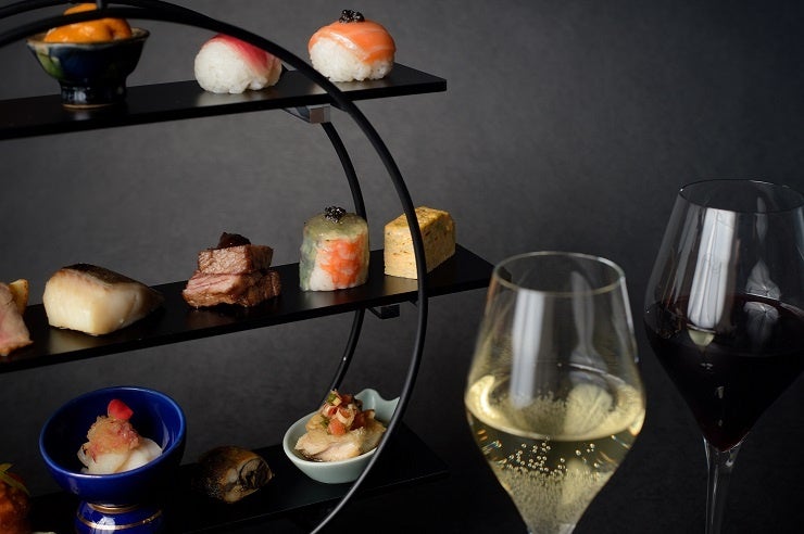 アフタヌーンティースタイルで和のスペシャリテを楽しむ「和前菜と美酒時間」。日本酒やワインのフリーフロー付きにリニューアルのサブ画像2